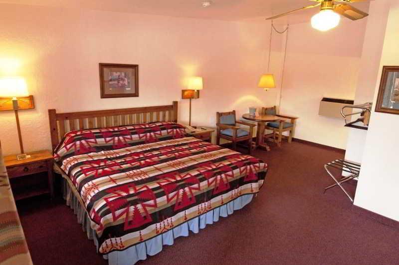 Thunderbird Lodge Chinle Buitenkant foto