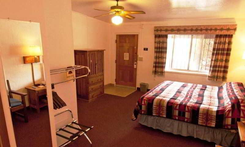 Thunderbird Lodge Chinle Buitenkant foto