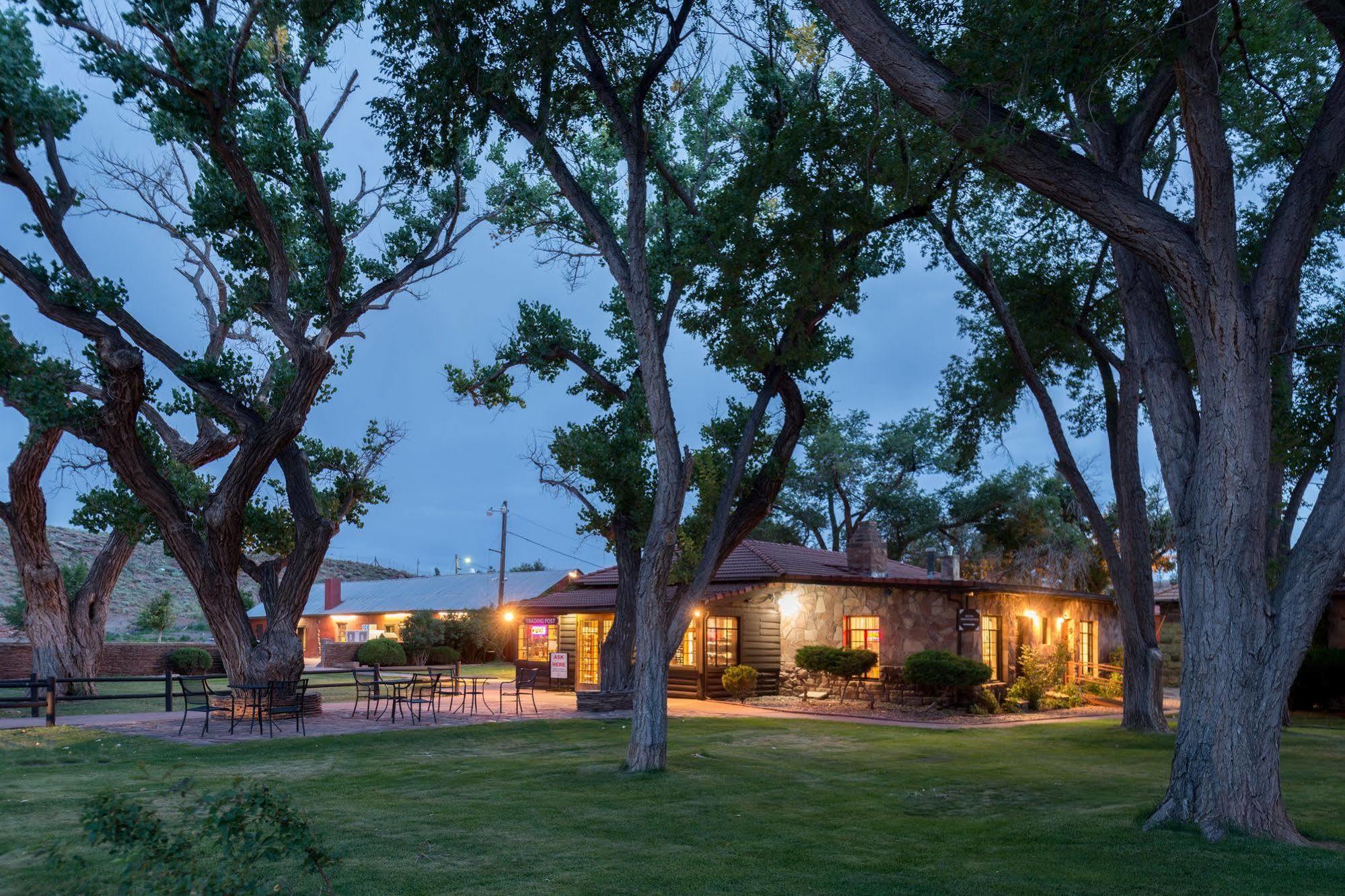 Thunderbird Lodge Chinle Buitenkant foto